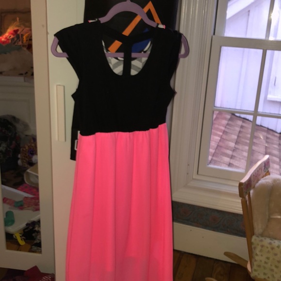 🌷CUTE PINK/BLACK/WHITE DRESS🌷 - Picture 3 of 3